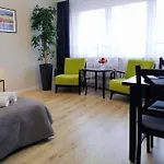 Samodzielne 3-pokojowe Mieszkanie Blisko Plazy *