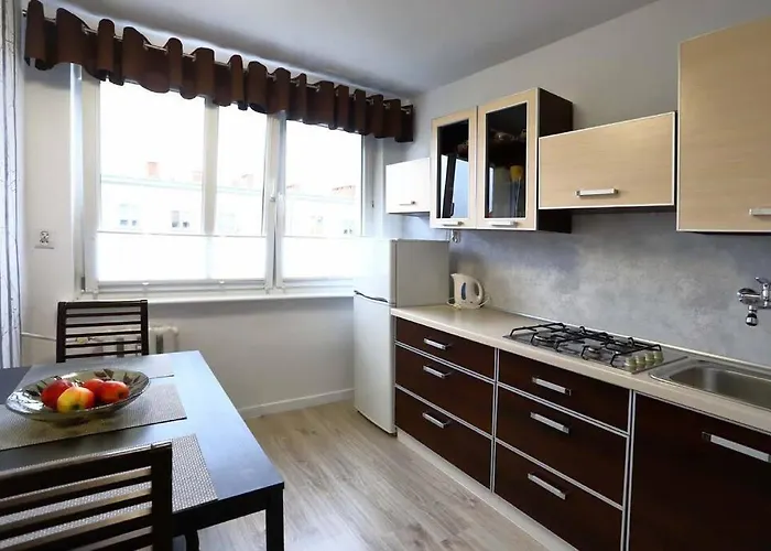 Samodzielne 3-pokojowe Mieszkanie Blisko Plazy